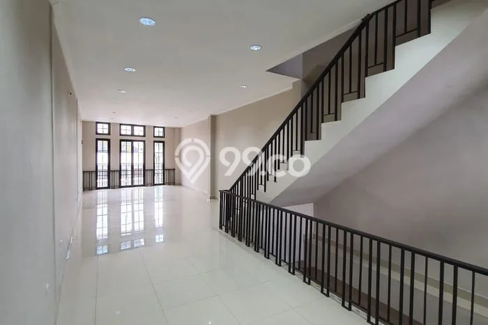 Ruko Strategis Baru Renovasi 3½ Lantai (ada 2 unit) di Mainroad Naripan Sayap Braga Asia Afrika Kec Sumur Bandung Ruko Strategis Baru Renovasi 3½ Lantai (ada 2 unit) di Mainroad Naripan Sayap Braga Asia Afrika Kec Sumur Bandung