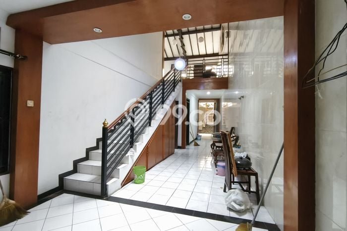 Hunian Elit LB 250m2 Siap Pakai Desain Elegan di Tubagus Ismail, Bandung Hunian Elit LB 250m2 Siap Pakai Desain Elegan di Tubagus Ismail, Bandung