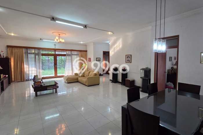 Dijual Rumah Mewah Elegan Dengan View Eksklusif di Garuda, Bandung Dijual Rumah Mewah Elegan Dengan View Eksklusif di Garuda, Bandung