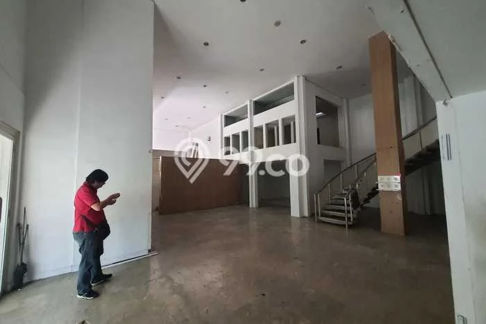 Komersial Dijual di Sukasari Bandung dengan LB 639m2 Komersial Dijual di Sukasari Bandung dengan LB 639m2