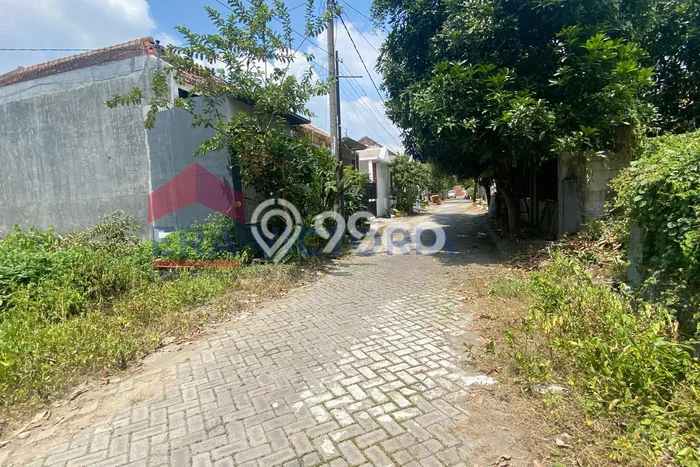 Jarang Ada! Tanah di Sooko Punya Luas 144m2 SHM Jarang Ada! Tanah di Sooko Punya Luas 144m2 SHM