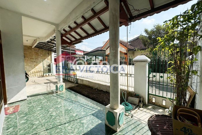 Jual Rumah Strategis Bagus Punya 4 KT di Blimbing Malang SHM Jual Rumah Strategis Bagus Punya 4 KT di Blimbing Malang SHM