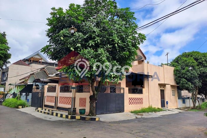 Dijual Cepat Rumah Bagus Siap Huni LB 260m2 di Buring, Malang Dijual Cepat Rumah Bagus Siap Huni LB 260m2 di Buring, Malang