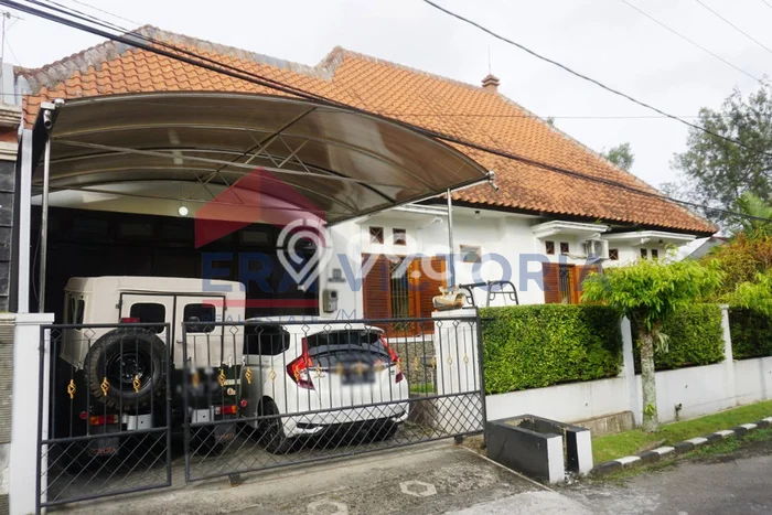Rumah Eksklusif Siap Huni LT 537m2 di Sulfat, Malang Rumah Eksklusif Siap Huni LT 537m2 di Sulfat, Malang