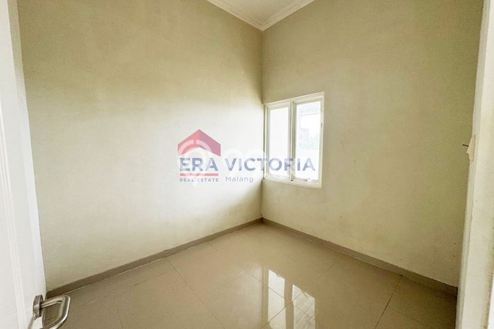 JUAL CEPAT! Rumah Ready Stock Lokasi Premium Merjosari, LT 86m2m² LB 56m2m² JUAL CEPAT! Rumah Ready Stock Lokasi Premium Merjosari, LT 86m2m² LB 56m2m²