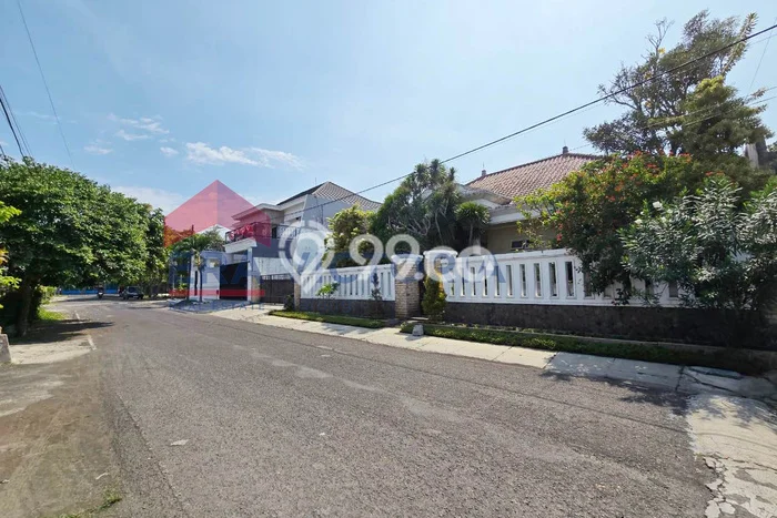 Lokasi strategis! Rumah siap pakai dikontrakkan di Blimbing LB 600m2 Lokasi strategis! Rumah siap pakai dikontrakkan di Blimbing LB 600m2
