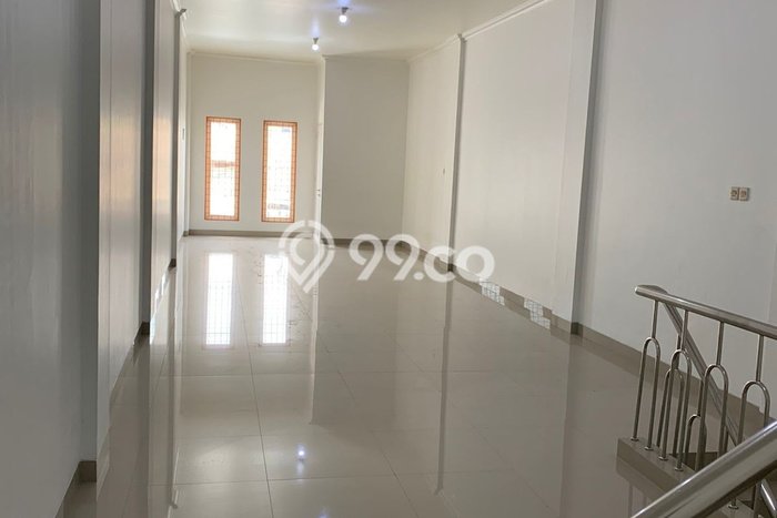 Dijual! Ruko di Jelambar Jakarta Barat LT 92m2 / LB 250m2 Kawasan Strategis Dijual! Ruko di Jelambar Jakarta Barat LT 92m2 / LB 250m2 Kawasan Strategis