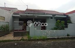 Dijual Cepat Rumah Favorit Siap Huni LB 100m2 di Tenggilis Mejoyo, Surabaya Dijual Cepat Rumah Favorit Siap Huni LB 100m2 di Tenggilis Mejoyo, Surabaya