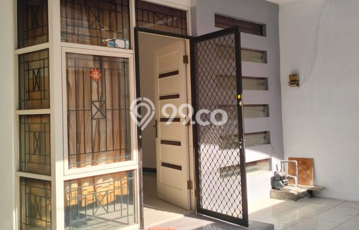 Jual Rumah Bagus Siap Huni LB 120m2 di Kenjeran, Surabaya Jual Rumah Bagus Siap Huni LB 120m2 di Kenjeran, Surabaya