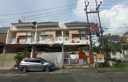 Dijual Rumah Strategis Bagus Punya 3 KT di Tenggilis Mejoyo Surabaya SHM Dijual Rumah Strategis Bagus Punya 3 KT di Tenggilis Mejoyo Surabaya SHM
