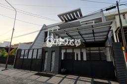 Rumah 7 KT 5 KM LT 300m², Luas Bangunan 500m² di Sukolilo, Surabaya Rumah 7 KT 5 KM LT 300m², Luas Bangunan 500m² di Sukolilo, Surabaya