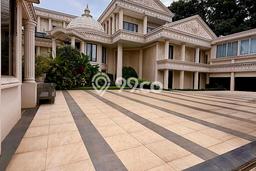 Rumah Eksklusif Siap Huni LT 1428m2 di Ciputat Timur, Tangerang Selatan Rumah Eksklusif Siap Huni LT 1428m2 di Ciputat Timur, Tangerang Selatan