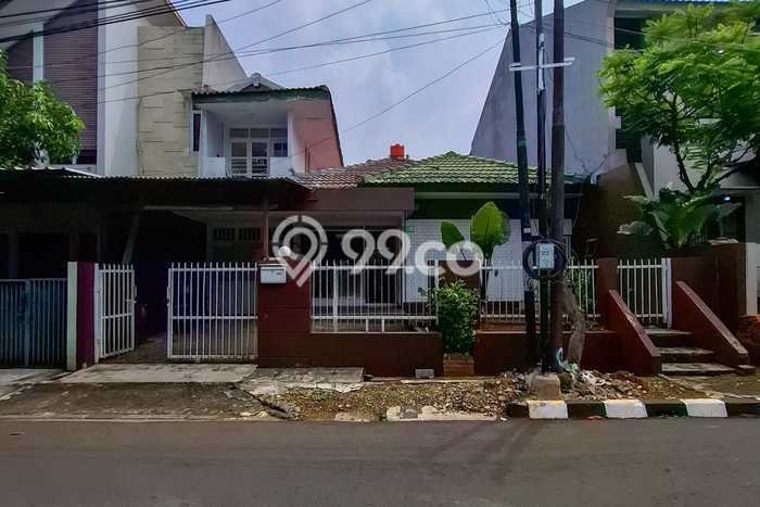Rumah Luxury Modern Siap Huni di Mampang Jakarta Selatan Rumah Luxury Modern Siap Huni di Mampang Jakarta Selatan