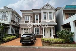 Rumah Elit Modern Tanpa Renovasi di Gading Serpong Tangerang Rumah Elit Modern Tanpa Renovasi di Gading Serpong Tangerang
