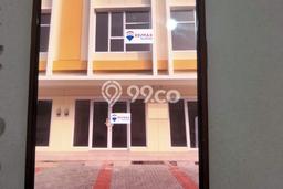 Ruko Pisa Grande 2lantai 4,5x11 Bagus Sekali Ruko Pisa Grande 2lantai 4,5x11 Bagus Sekali