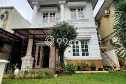 Disewakan Rumah Luas Rapi di Taman Giri Loka BSD,Tangerang Disewakan Rumah Luas Rapi di Taman Giri Loka BSD,Tangerang