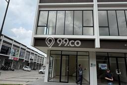 Ruko Disewa di Tangerang dengan LB 110m2 Area Komersial Ramai Ruko Disewa di Tangerang dengan LB 110m2 Area Komersial Ramai
