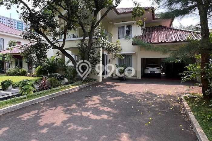 For Sale Rumah Mewah Exclusive di Cilandak, Jakarta Selatan For Sale Rumah Mewah Exclusive di Cilandak, Jakarta Selatan