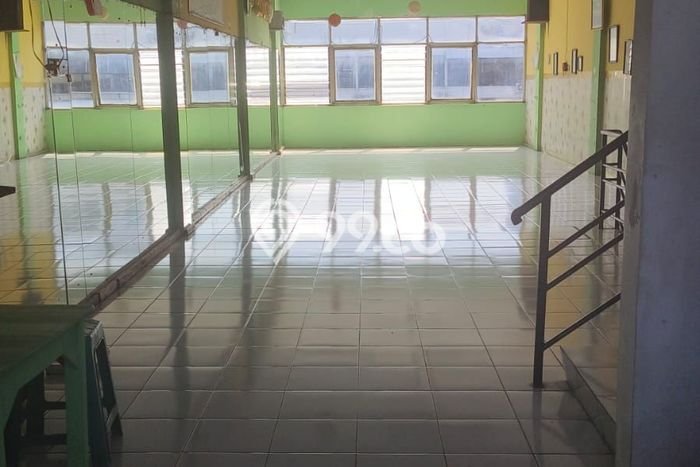 Ruko Bagus LT 90m2 LB 120m2 Dijual di Ciputat Tangerang Selatan Ruko Bagus LT 90m2 LB 120m2 Dijual di Ciputat Tangerang Selatan