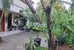 Hunian Mewah LB 300m2 Siap Huni Desain Elegan di Bintaro, Jakarta Selatan Hunian Mewah LB 300m2 Siap Huni Desain Elegan di Bintaro, Jakarta Selatan