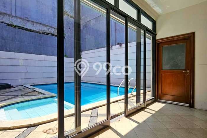 Dijual Rumah Luas Elegan Dengan View Cantik di Pondok Indah, Jakarta Selatan Dijual Rumah Luas Elegan Dengan View Cantik di Pondok Indah, Jakarta Selatan