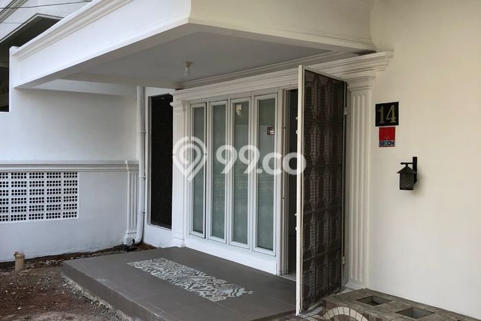 Rumah Luxury Modern Siap Huni di Pondok Indah Jakarta Selatan Rumah Luxury Modern Siap Huni di Pondok Indah Jakarta Selatan