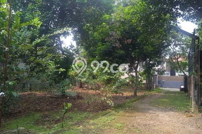Tanah Dijual Lokasi Strategis di Jakarta Selatan dengan Luas 1015m2 Tanah Dijual Lokasi Strategis di Jakarta Selatan dengan Luas 1015m2