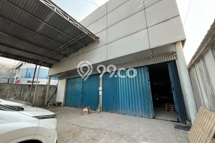 Gudang Disewa di Jakarta Barat dengan LB 660m2 Area Komersial Ramai Gudang Disewa di Jakarta Barat dengan LB 660m2 Area Komersial Ramai