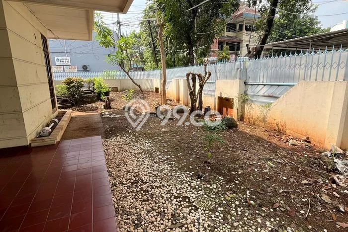 Rumah Tenang di , 3 KM, LT 258m2m² Bangunan 220m2m² Rumah Tenang di , 3 KM, LT 258m2m² Bangunan 220m2m²