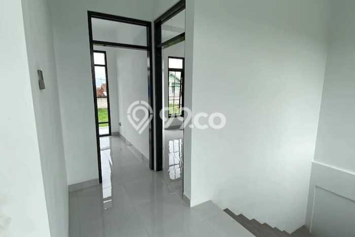 Jual Rumah Strategis Bagus Punya 3 KT di Cileunyi Bandung SHM Jual Rumah Strategis Bagus Punya 3 KT di Cileunyi Bandung SHM