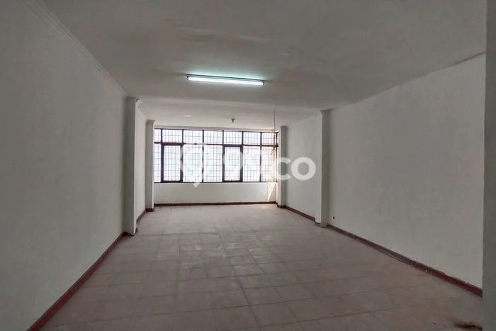 HARGA SPESIAL! Ruko Kawasan Kebayoran Baru, Luas 375m2m², Jalan Strategis HARGA SPESIAL! Ruko Kawasan Kebayoran Baru, Luas 375m2m², Jalan Strategis