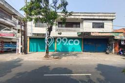 Ruko bagus disewakan di Simokerto Surabaya dengan LB 350m2 harga sewa terbaik Ruko bagus disewakan di Simokerto Surabaya dengan LB 350m2 harga sewa terbaik