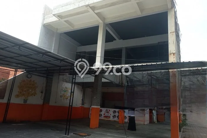 Komersial bagus disewakan di Genteng Surabaya dengan LB 450m2 harga sewa terbaik Komersial bagus disewakan di Genteng Surabaya dengan LB 450m2 harga sewa terbaik