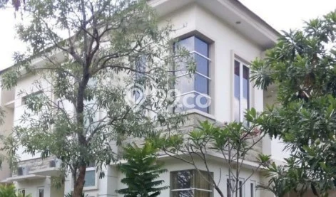 Rumah sewa siap huni 4 KT di Citraland, Surabaya Rumah sewa siap huni 4 KT di Citraland, Surabaya