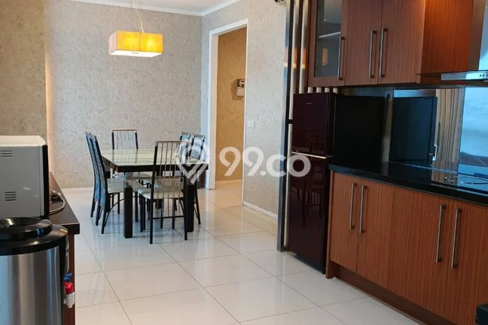 Apartemen Sewa 3 Kamar Murah Siap Huni di Surabaya, Luas 117m2 Apartemen Sewa 3 Kamar Murah Siap Huni di Surabaya, Luas 117m2