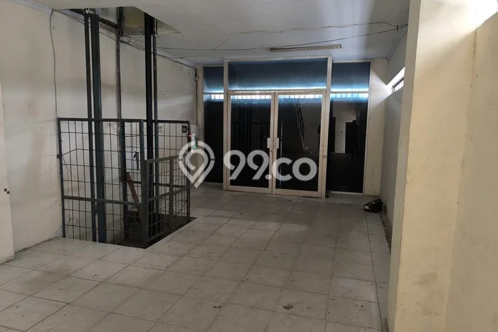 Gudang Dijual di Jakarta Pusat LT 67m2 & LB 360m2 Lokasi Terbaik! Gudang Dijual di Jakarta Pusat LT 67m2 & LB 360m2 Lokasi Terbaik!