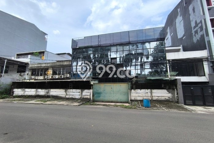 Unit Ruko Dijual di Jakarta Utara LT 500m2 & LB 750m2 Unit Ruko Dijual di Jakarta Utara LT 500m2 & LB 750m2