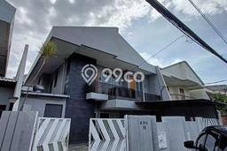 Jarang Ada! Rumah Sewa 4 Kamar Bagus Siap Huni Muara Karang Jarang Ada! Rumah Sewa 4 Kamar Bagus Siap Huni Muara Karang