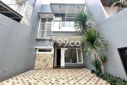 Rumah Mewah Siap Huni LT 90m2 di Tebet, Jakarta Selatan Rumah Mewah Siap Huni LT 90m2 di Tebet, Jakarta Selatan