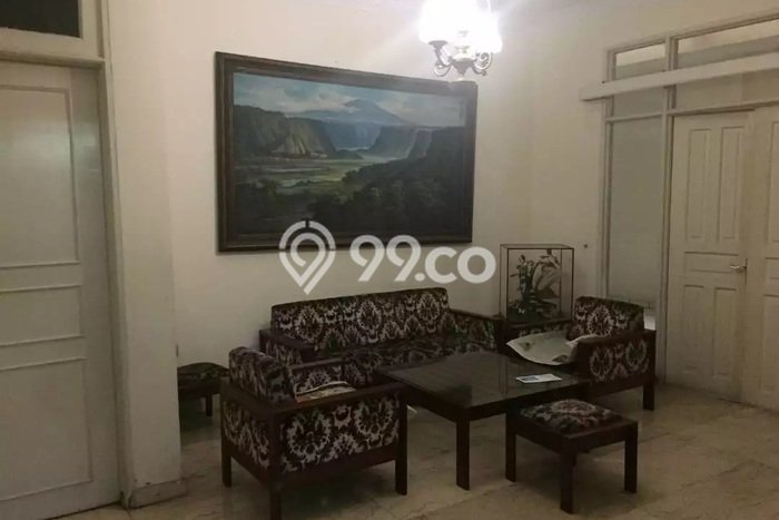 Rumah Eksklusif Dijual LT 555m2 di Menteng, Jakarta Pusat Rumah Eksklusif Dijual LT 555m2 di Menteng, Jakarta Pusat