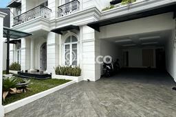 Hunian Eksklusif Siap Huni LT 315m2 di Tebet, Jakarta Selatan Hunian Eksklusif Siap Huni LT 315m2 di Tebet, Jakarta Selatan
