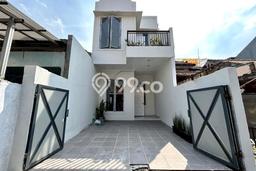 Rumah Modern Cantik 4 Kamar Siap Huni di Tebet Rumah Modern Cantik 4 Kamar Siap Huni di Tebet