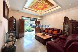 Siap Huni Rumah Mewah 6 Kamar di Tebet Dekat ke Mana Saja Siap Huni Rumah Mewah 6 Kamar di Tebet Dekat ke Mana Saja