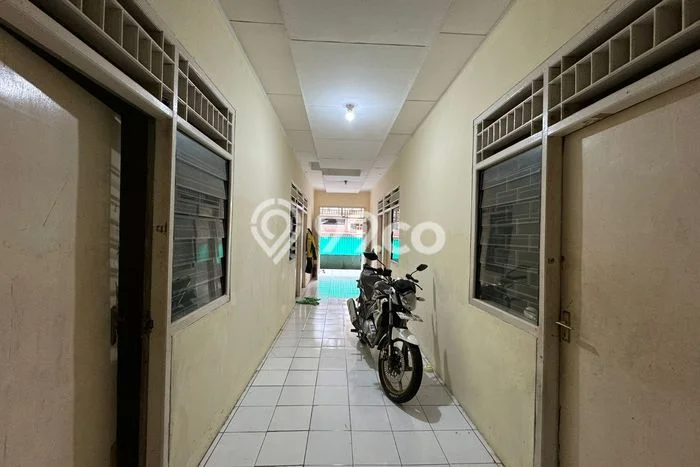 Rumah Minimalis 7 Kamar LT 135m2 di Cawang Rumah Minimalis 7 Kamar LT 135m2 di Cawang