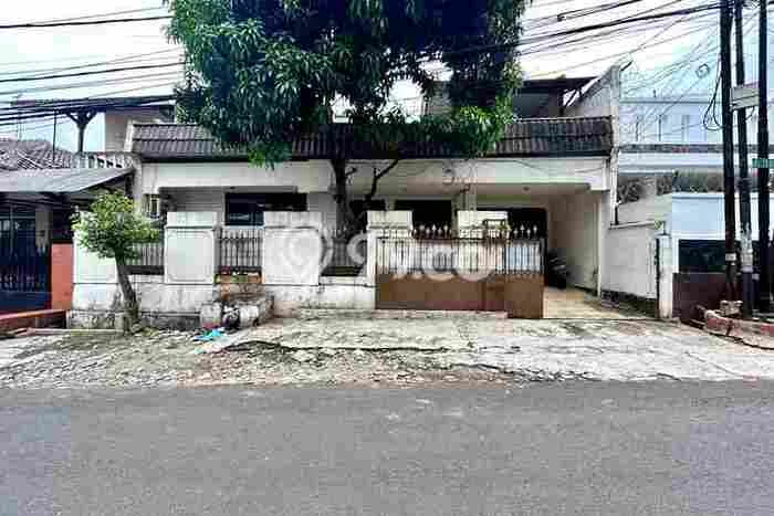 Dijual Rumah Premium dengan Fasilitas Sekitar Komplit di Tebet, Jakarta Selatan Dijual Rumah Premium dengan Fasilitas Sekitar Komplit di Tebet, Jakarta Selatan