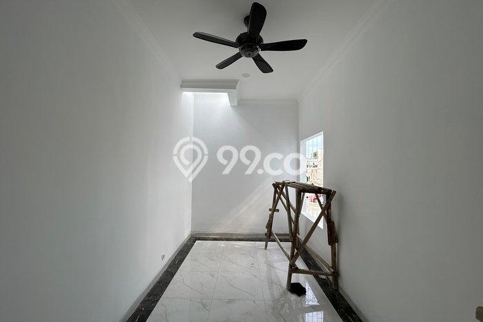 For Sale Rumah 3 Kamar Lokasi Ideal Nyaman dan Strategis di Duren Sawit For Sale Rumah 3 Kamar Lokasi Ideal Nyaman dan Strategis di Duren Sawit