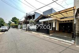 Dijual Hunian Mewah dengan Fasilitas Sekitar Komplit di Tebet, Jakarta Selatan Dijual Hunian Mewah dengan Fasilitas Sekitar Komplit di Tebet, Jakarta Selatan