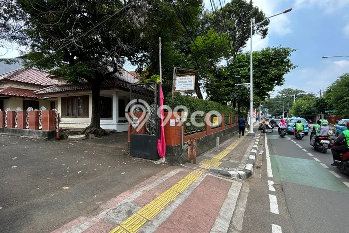 Hunian Eksklusif Dijual LT 569m2 di Tebet, Jakarta Selatan Hunian Eksklusif Dijual LT 569m2 di Tebet, Jakarta Selatan