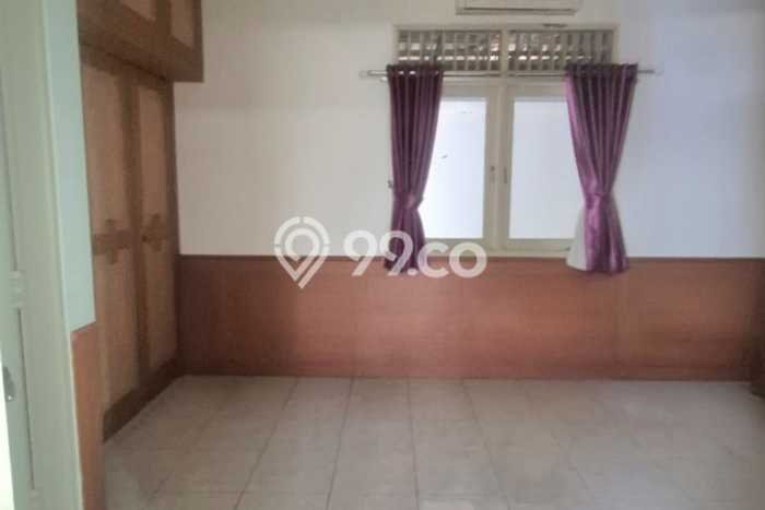 Rumah di , Ready, 3 KM, Dekat Tangerang, Tangerang, Luas 120m2m² Bangunan 180m2m² Rumah di , Ready, 3 KM, Dekat Tangerang, Tangerang, Luas 120m2m² Bangunan 180m2m²