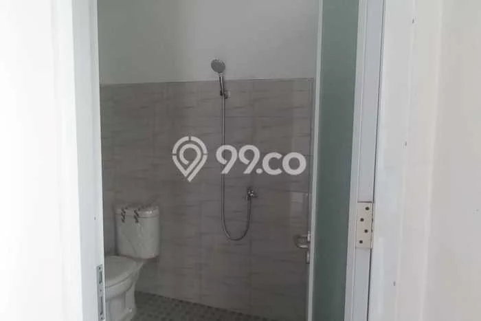 Dijual Hunian Rumah Terawat 3 KT di Semolowaru, Surabaya Dijual Hunian Rumah Terawat 3 KT di Semolowaru, Surabaya